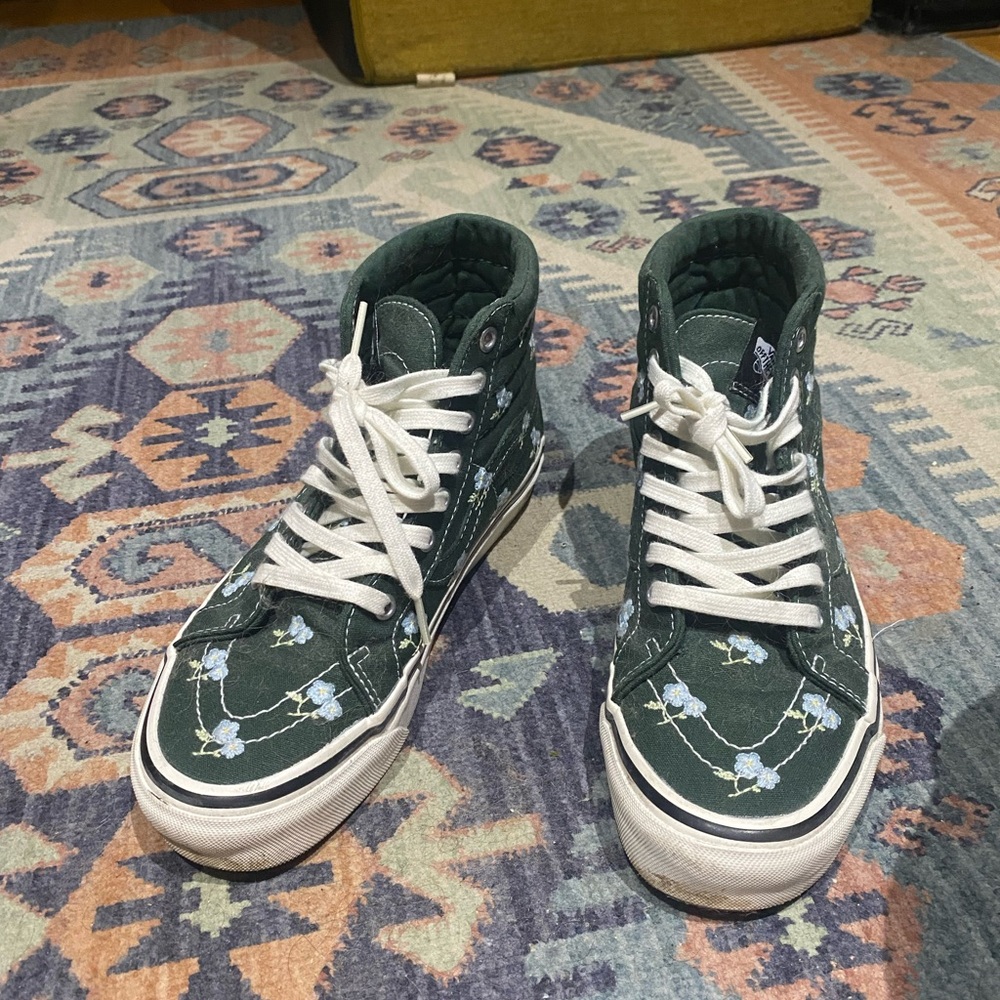 🛹 Sandy Liang x Vans Floral High-Top Sneakers 👒